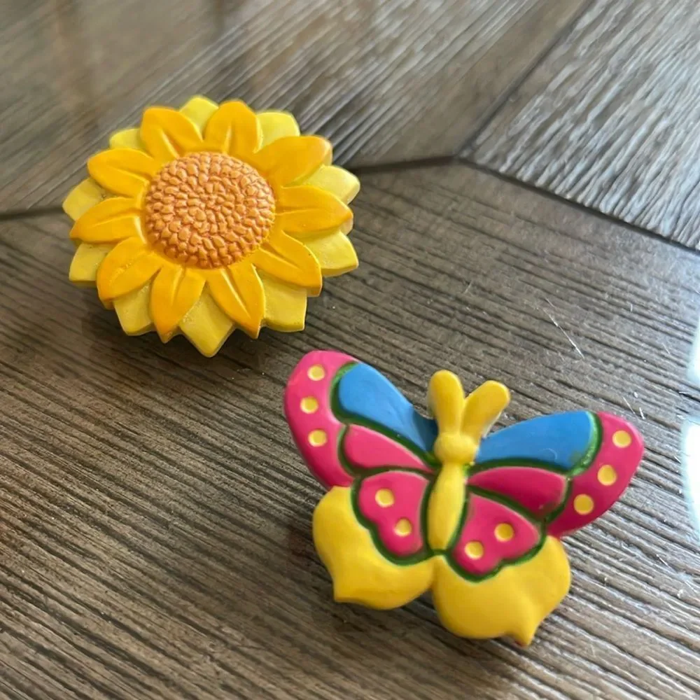 Vintage Butterfly & Sunflower Resin Pins